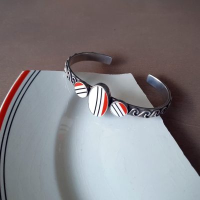 Limburgs keramiek cuff